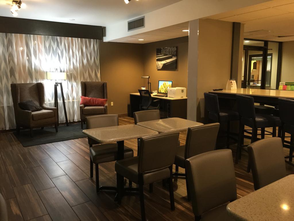 Hotel Baymont By Wyndham Rocky Mount I-95 Extérieur photo
