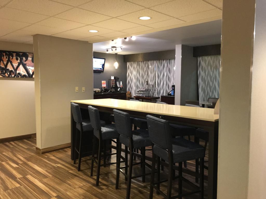 Hotel Baymont By Wyndham Rocky Mount I-95 Extérieur photo