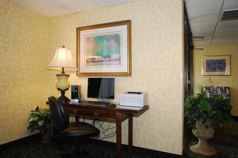 Hotel Baymont By Wyndham Rocky Mount I-95 Extérieur photo